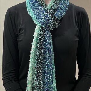 Stylish Multicolor Knit Scarf